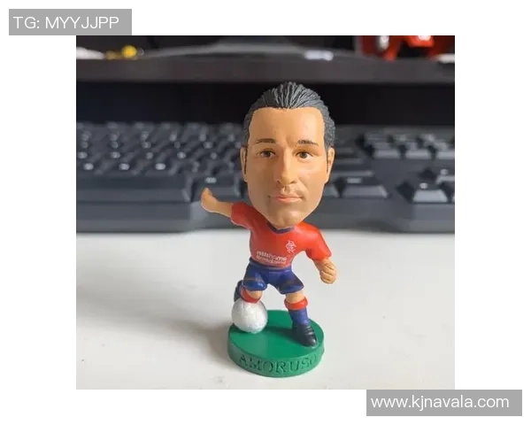 手把手教你捏出足球明星人偶的详细视频教程，轻松打造你的偶像形象